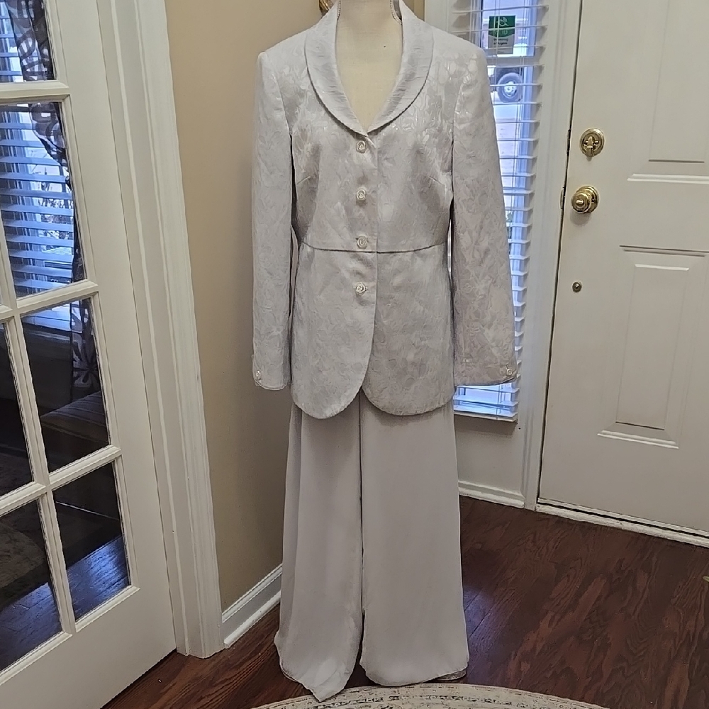 John Meyer Silver Suit Blazer Tailored Fit Elegant Silhouette Formal Size 14 EUC